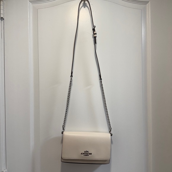 Coach Cream Crossbody Bag with Chain Strap -NWOT - Picture 3 of 6